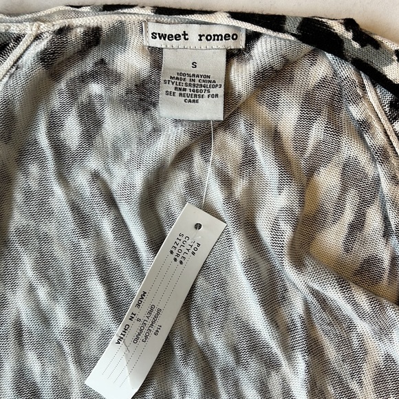 Sweet Romeo Cardigan in Grey Leopard - Picture 6 of 6